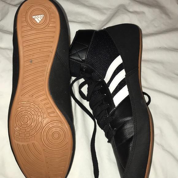 Adidas Men’s Wresting Shoes - Picture 5 of 5